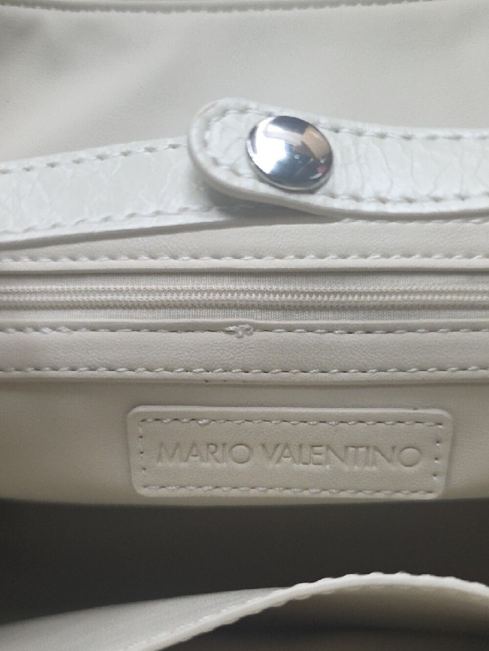 Valentino Ivory Quilted Leather Shoulder Bag and Backpack Silver Chain Strap - Picture 3 of 4